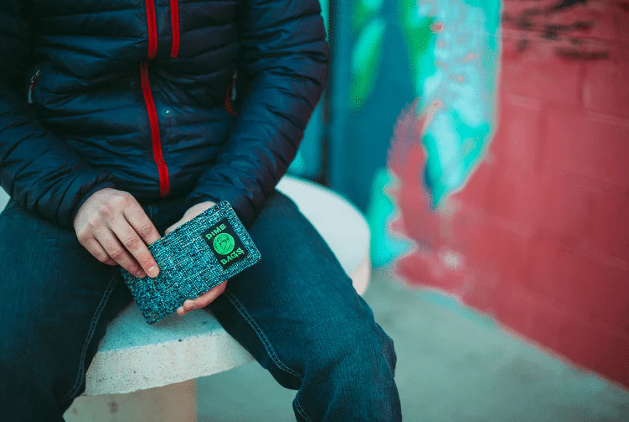 Bi-Fold Wallet - Image 18